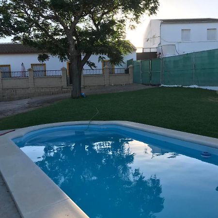 Вилла Cortijo Vista Alegre Фуэнте-де-Пьедра Экстерьер фото
