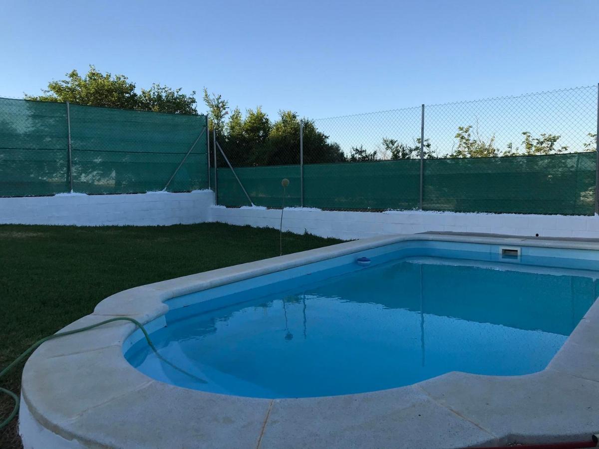 Вилла Cortijo Vista Alegre Фуэнте-де-Пьедра Экстерьер фото